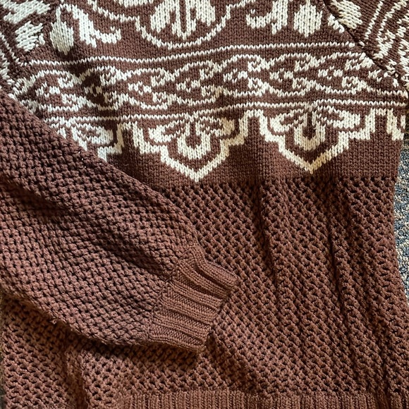 Tularosa Brown Turtleneck sweater - Picture 2 of 4